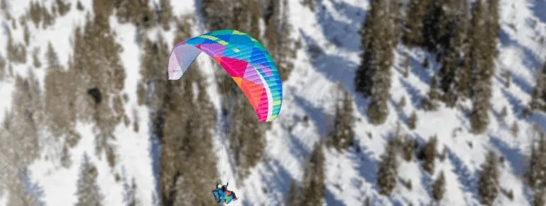 DUAL 2 TANDEM With effortless launching and a smooth, relaxed feel, the DUAL 2 performs in harmony with pilot and passenger