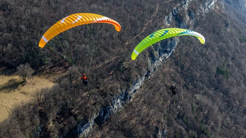 The Ultimate Guide to Getting Started with Paragliding: Gear, Training, and Tips 2 Supair EONA 3 EN - A Glider (1)
