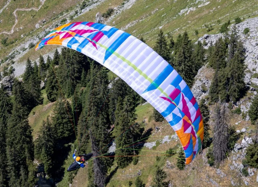 BGD ECHO 2 PARAGLIDER ENLTF-B (1) BGD ECHO 2 PARAGLIDER EN/LTF-B - Image 1