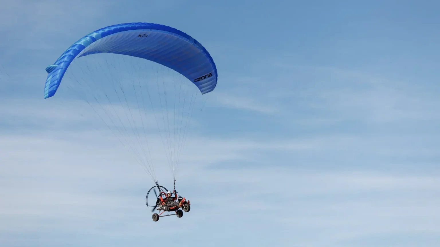 Ozone MojoMAX Paraglider 4 scaled