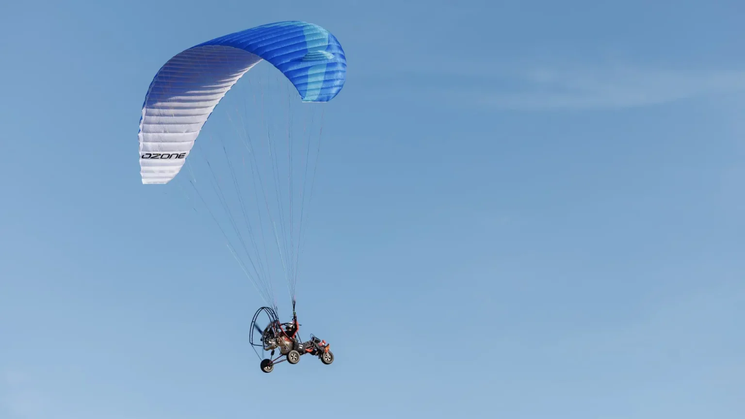 Ozone MojoMAX Paraglider 6 scaled