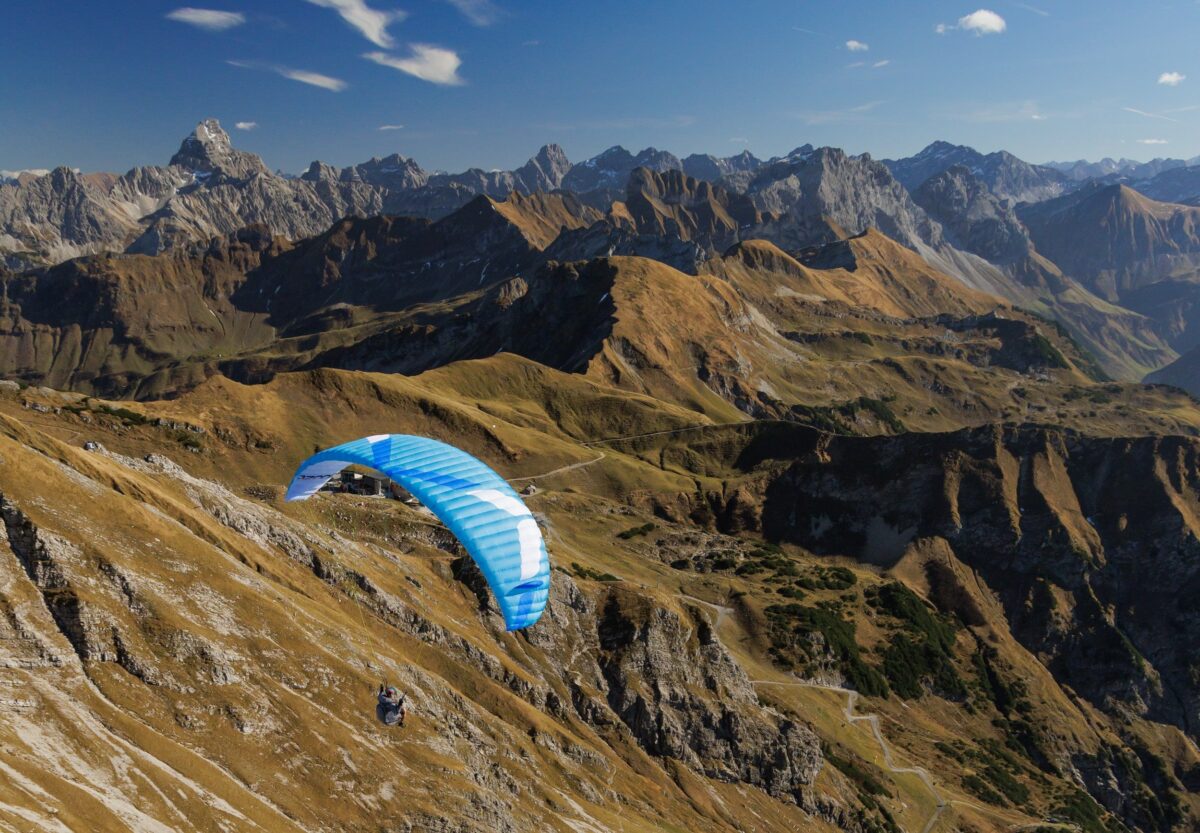 Ozone Moxie Rapid Progression Paraglider - Image 4